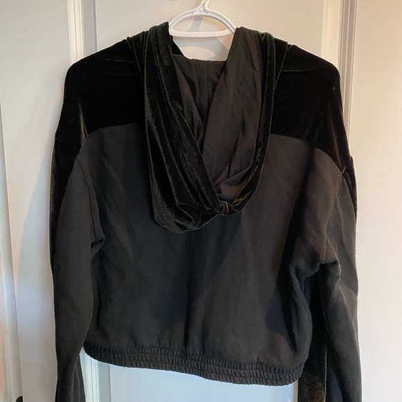 PINK tracksuit - Picture 5 of 9